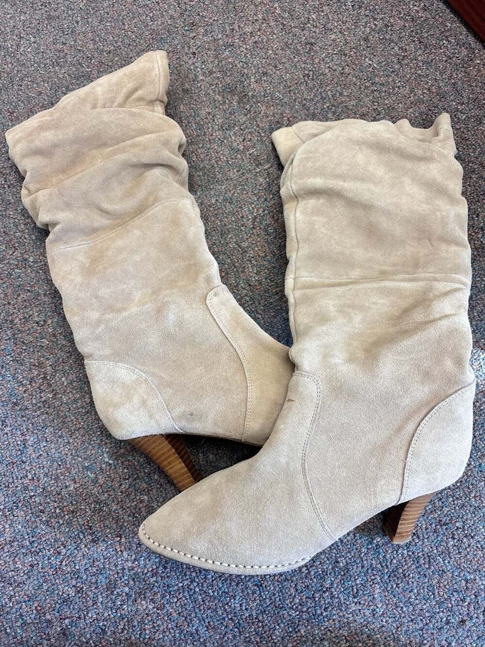 Hot In Hollywood Suede Boots Size 7.5M Tan Slouch